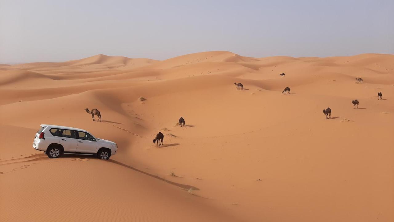 Hotel Sunset Luxury Camp Adrouine Esterno foto